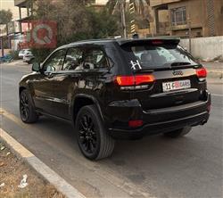 جیپ گراند شیرۆکی